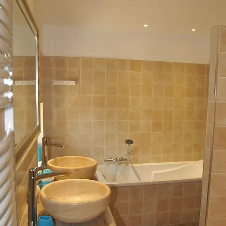 Jas Gibony Demeure De Caractere Piscine Chauffee Villa *